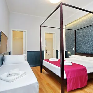  Apartment Vittoria Colonna Italy